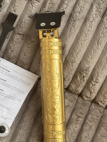 CORDLESS GOLD PLATED RECHARGEABLE SLIM HAIR TRIMMER - photo 2