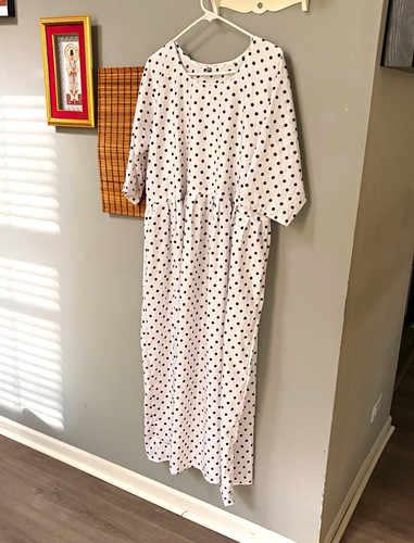 WOMENS PLUS 5XL WHITE/BLACK POLKA DOT LONG DRESS