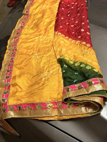 Traditional Indian Bandhni Dupattas or Scarves - 3 Yards - photo 5