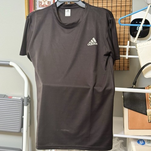 Boys Adidas T-Shirt Black Large - New with Small Rip - photo 3