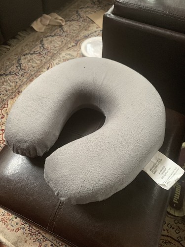 NECK PILLOW MEMORY FOAM. IDEAL FOR TRAVEL, PAIN RELIEF AND POSTU