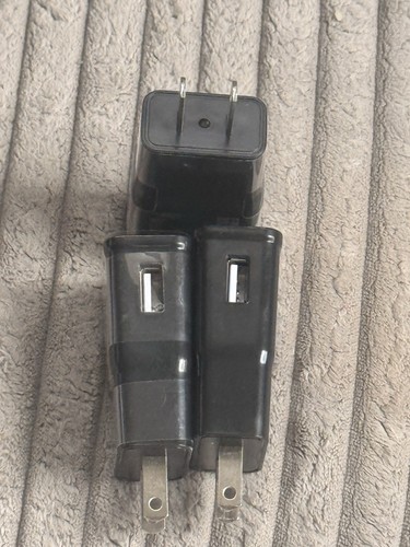 Set of 3 Fast Adaptive USB Chargers - photo 3