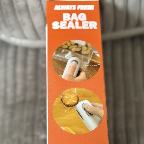 CORDLESS AIRTIGHT BAG SEALER AND OPENER USB RECHARGEABLE - photo 4