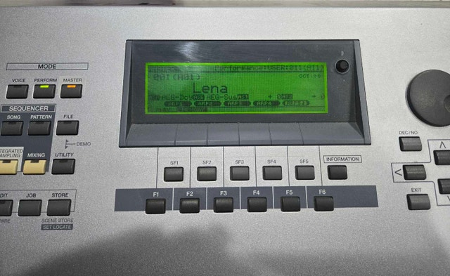 Yamaha Motif ES 6 61 key synthesizer - photo 2