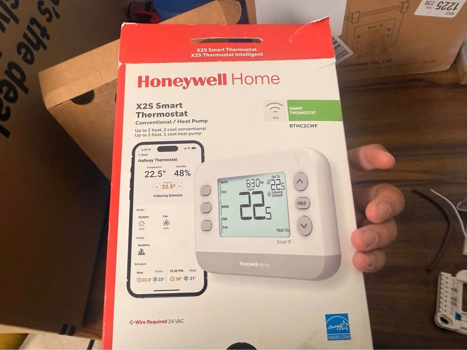 Honeywell Home X2S Smart Thermostat - photo 3
