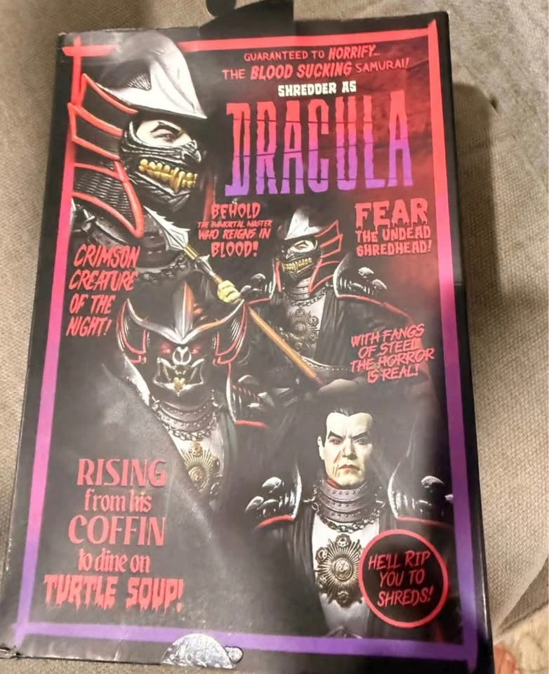 Universal Monsters × TMNT 7" Shredder as Dracula Figure - photo 2