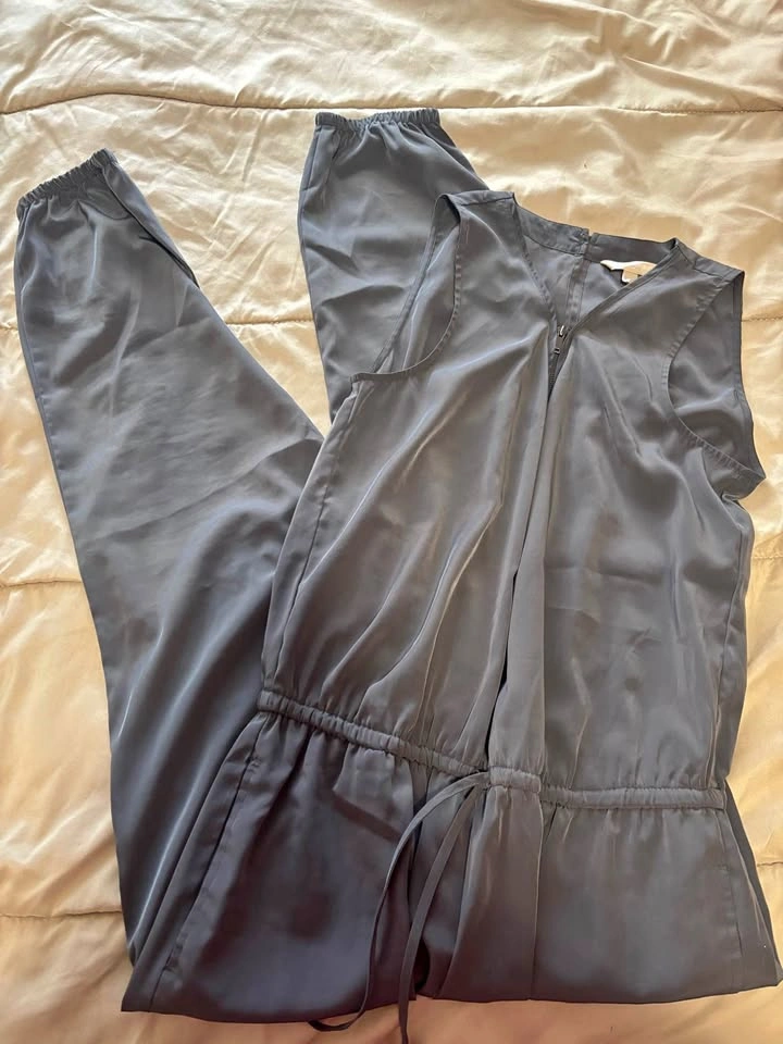 Random Clothes size S