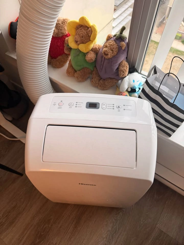 Hisense Portable Air Conditioner - photo 2