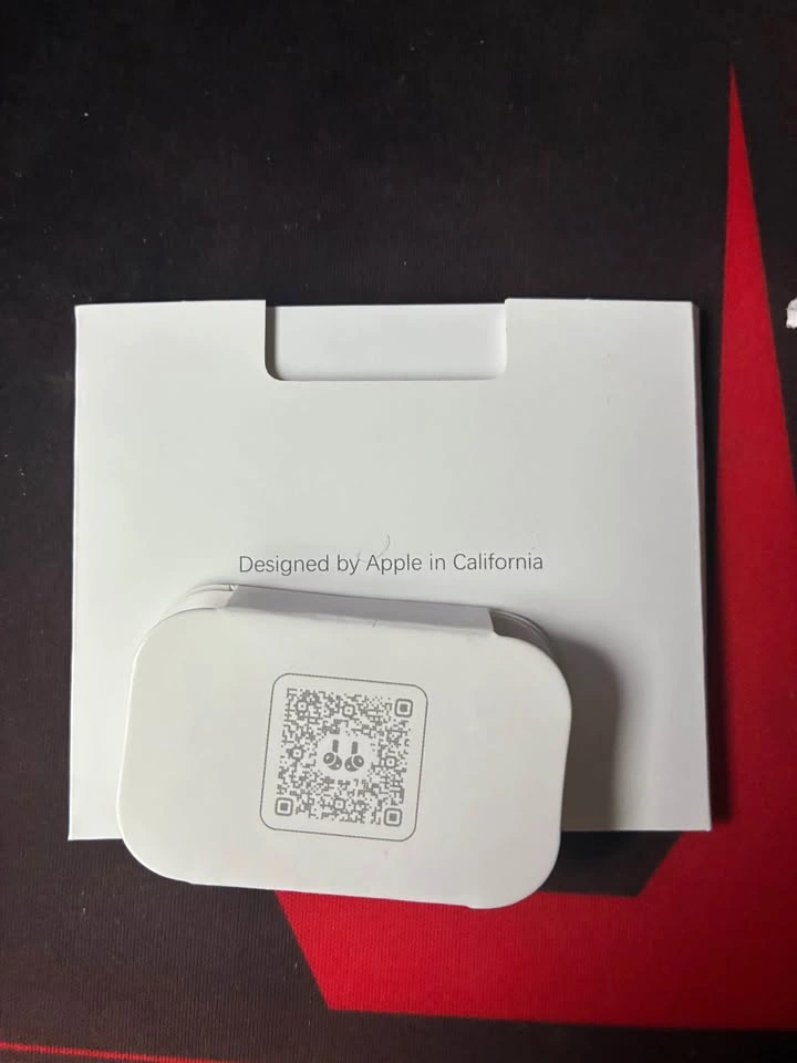 Authentic Apple AirPod pro 3s - photo 3