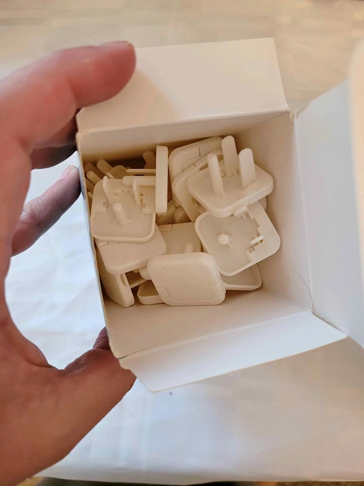 Outlet protection for children