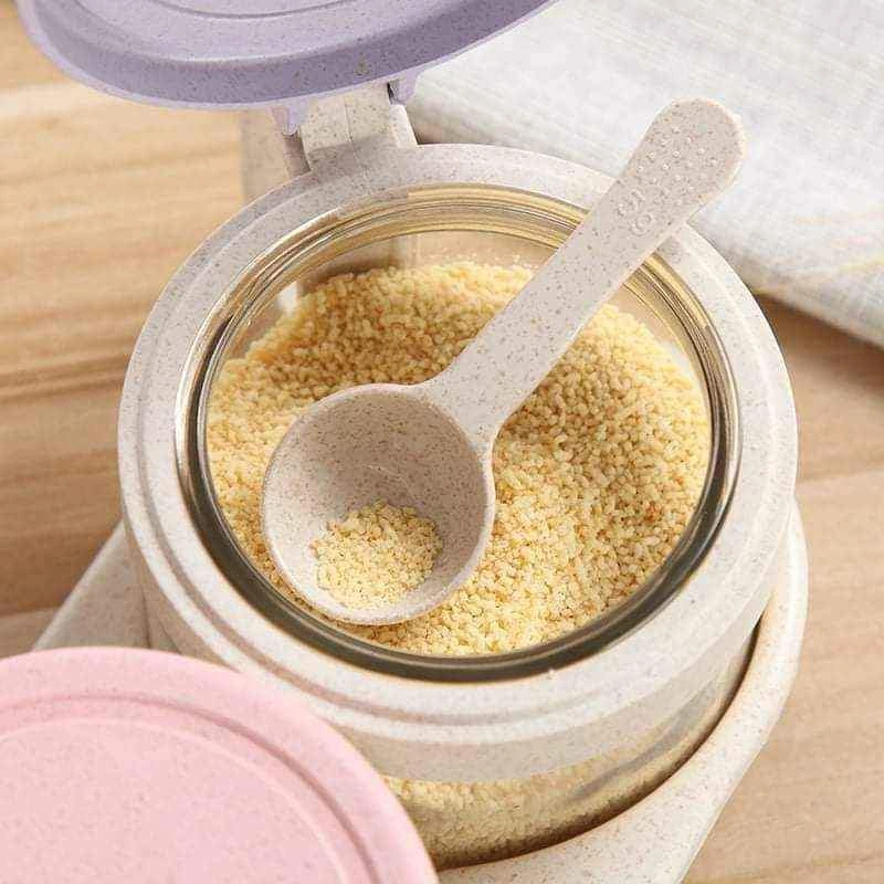 Glass spice container