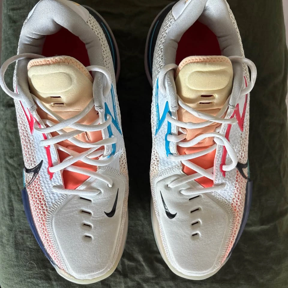 Size 9.5 2021 Nike Air Zoom G.T. Cut Basketball Shoes - photo 2