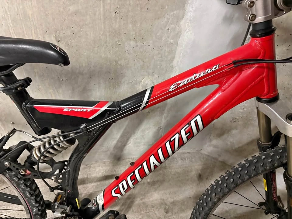 Adult Small size Specialized Enduro Sport Mountain Bike