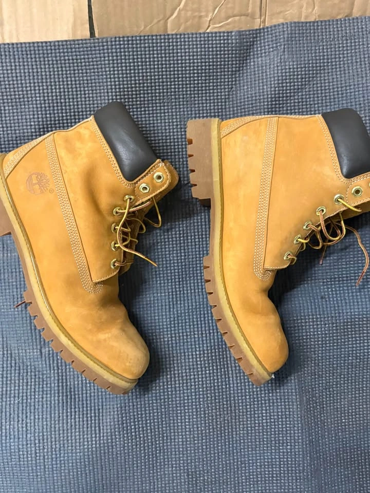 Timberland 6-Inch Premium Waterproof Boots Size 10M - photo 2