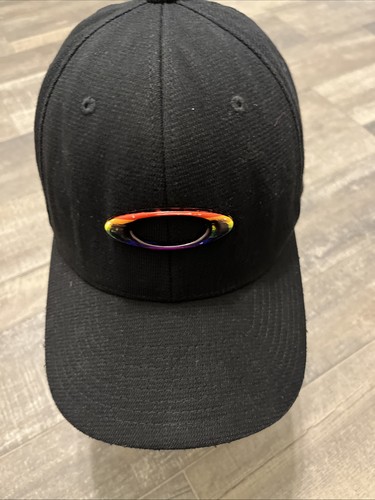 Oakley Black Cap Mulicolored 3d Logo S-M