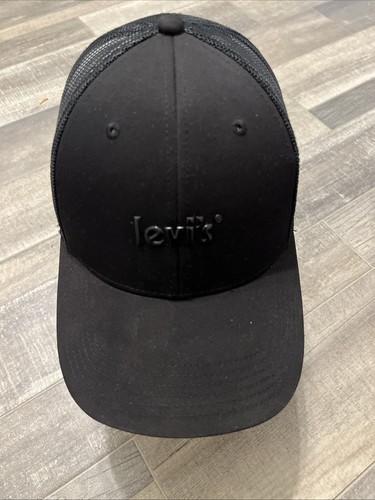 Levis Black Snap Truckers Cap Red Tag