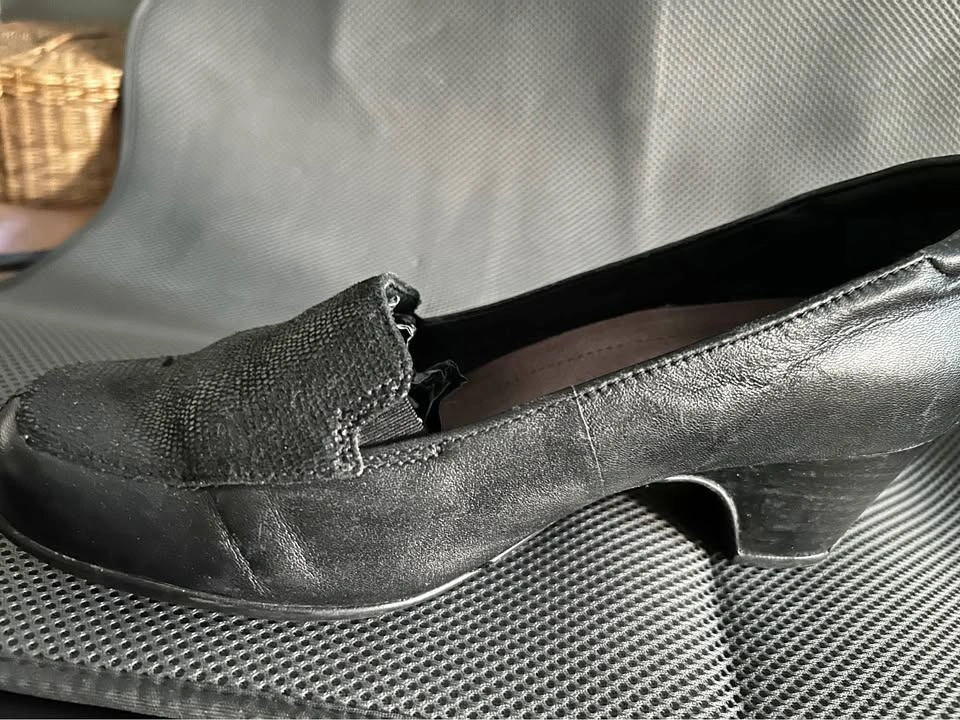 Clarks Black Leather Low Heel Pumps