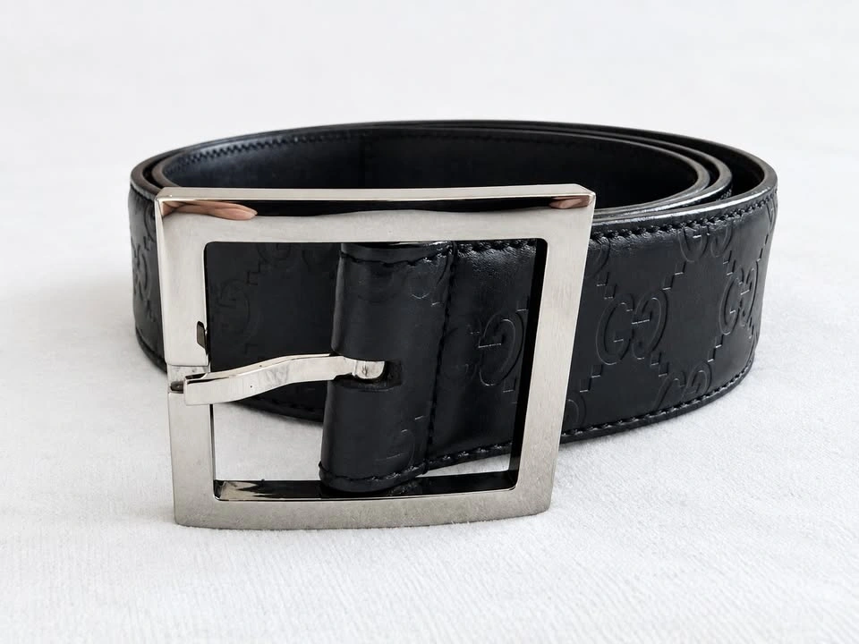Gucci & Hugo Boss Men’s Black Leather Belts – 2 Belt Bundle - photo 5