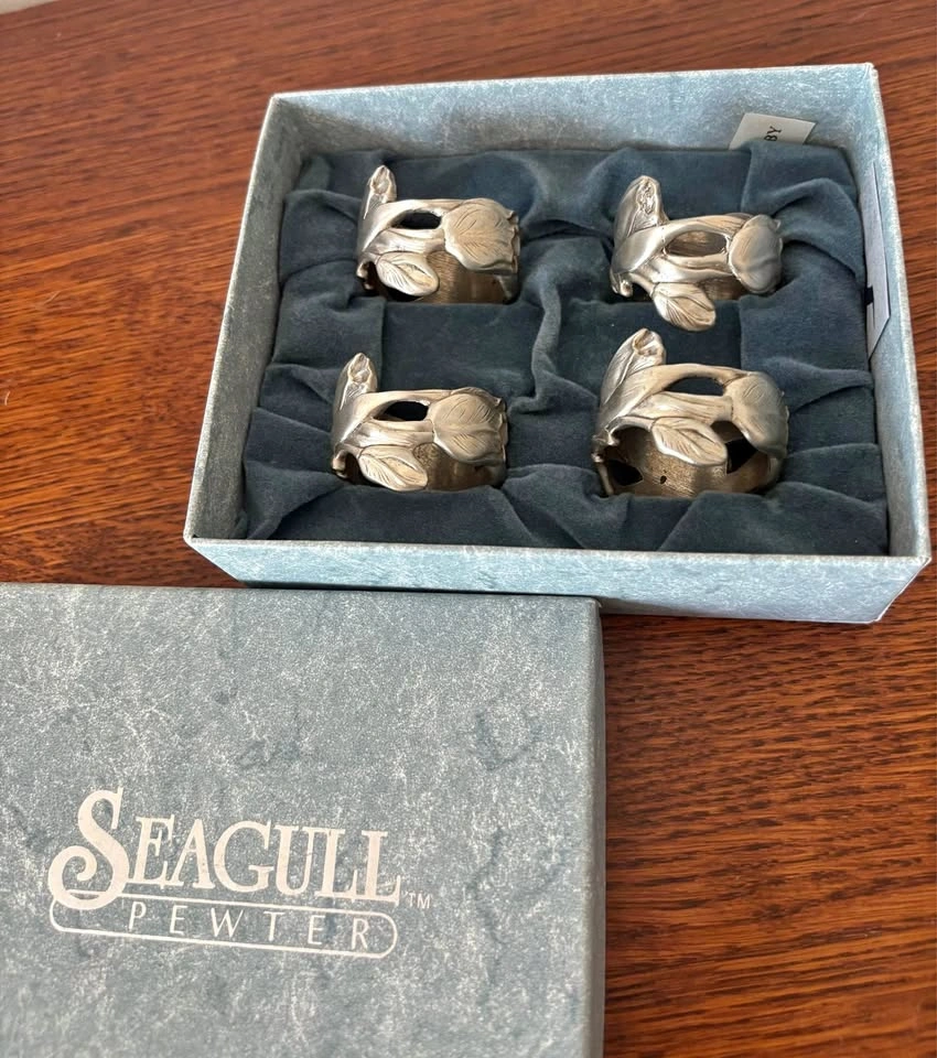 Vintage Seagull Pewter Sculpted Leaf Napkin Rings Set of 4