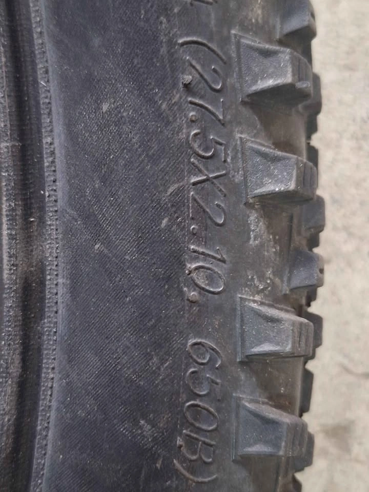 Schwalbe 27.5 bike tire - photo 3