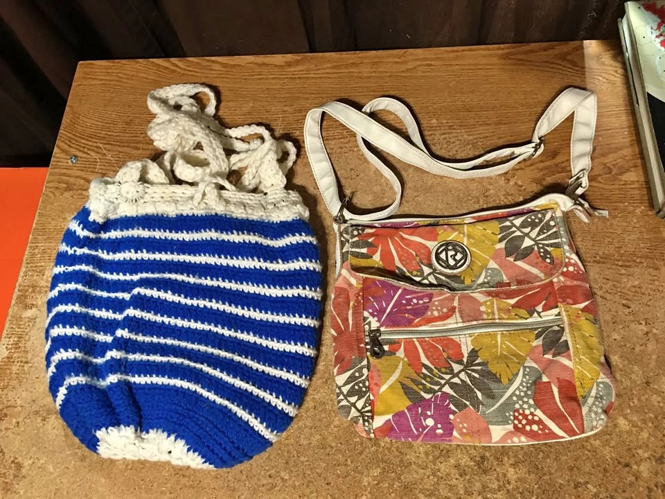 RELIC HANDBAG LEAVES AND BLUE & WHITE CROCHET HANDBAG TOTE