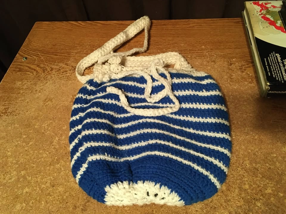 RELIC HANDBAG LEAVES AND BLUE & WHITE CROCHET HANDBAG TOTE - photo 2
