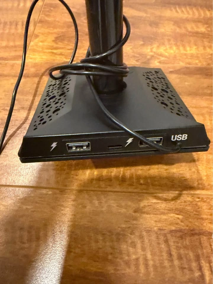 Gaming Headset Stand with USB Charging Ports – Cyboy - photo 3