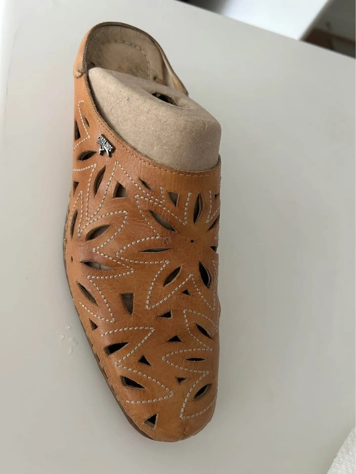 Pikolinos Leather Cutout Mules - photo 2
