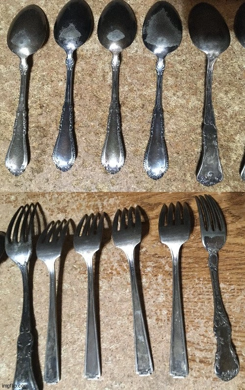Lot of 23 Silver Plate Flatware Various Brands - photo 4
