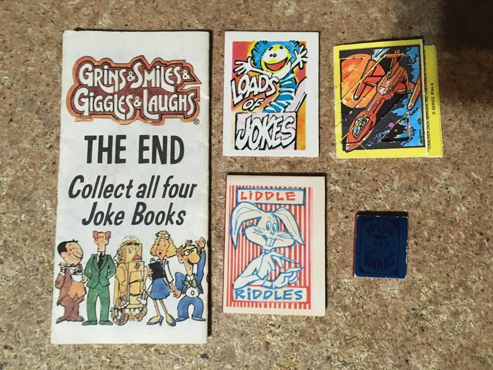 Vintage Cracker Jack Joke Books and Charms - photo 4