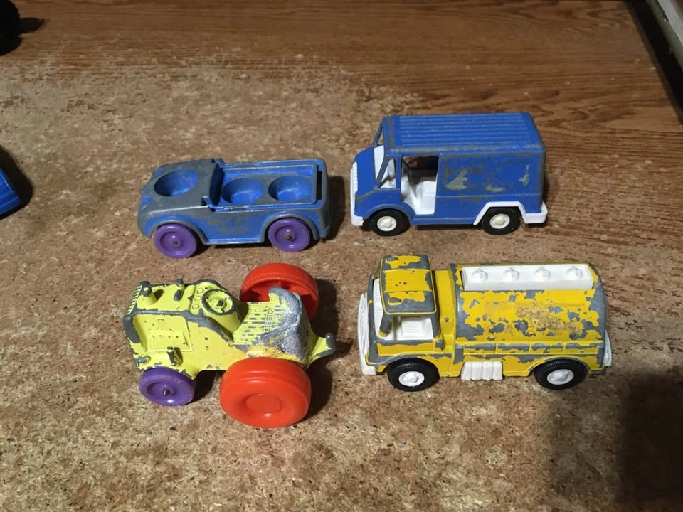 LOT OF 41 TOY CARS PLANES TRUCKS TOOTSIETOY STREEX BURGER KING - photo 4
