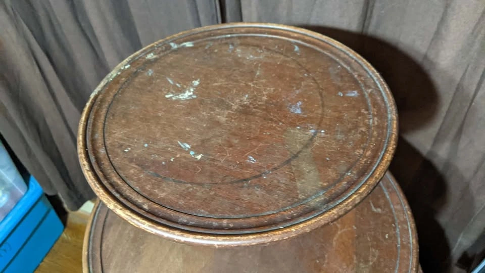 VINTAGE 3-TIER WOODEN DUMBWAITER PEDESTAL TABLE - photo 2