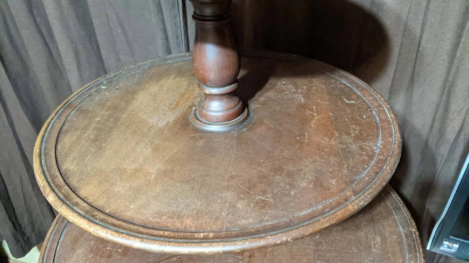VINTAGE 3-TIER WOODEN DUMBWAITER PEDESTAL TABLE - photo 3