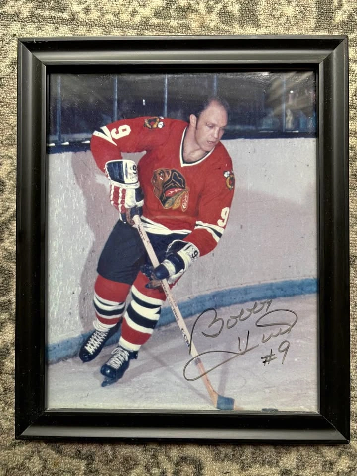 🏒 Framed NHL Legend Bobby Hull Autographed Photo 8x10
