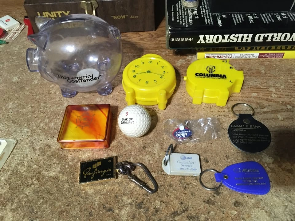 Large Lot of Vintage Advertising Items and Collectibles - photo 5