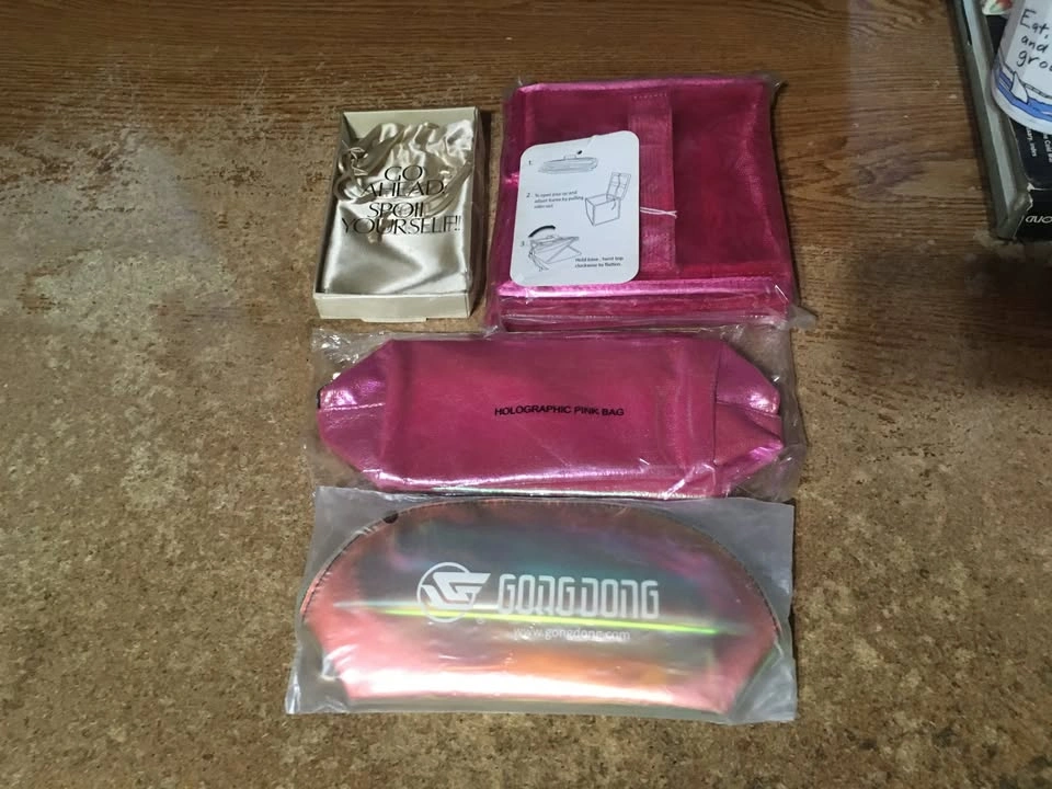 Vintage & New Lot of Ipsy Bags, Accessories, and Avon Items - photo 4