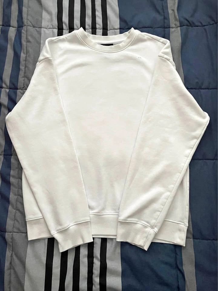 H&M White Crewneck Sweater