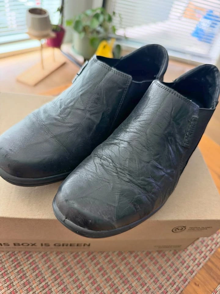 Romika Black Leather Slip-On Shoes