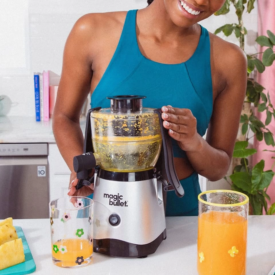 Magic Bullet 400W Mini Juicer with 52 oz Pitcher - photo 5