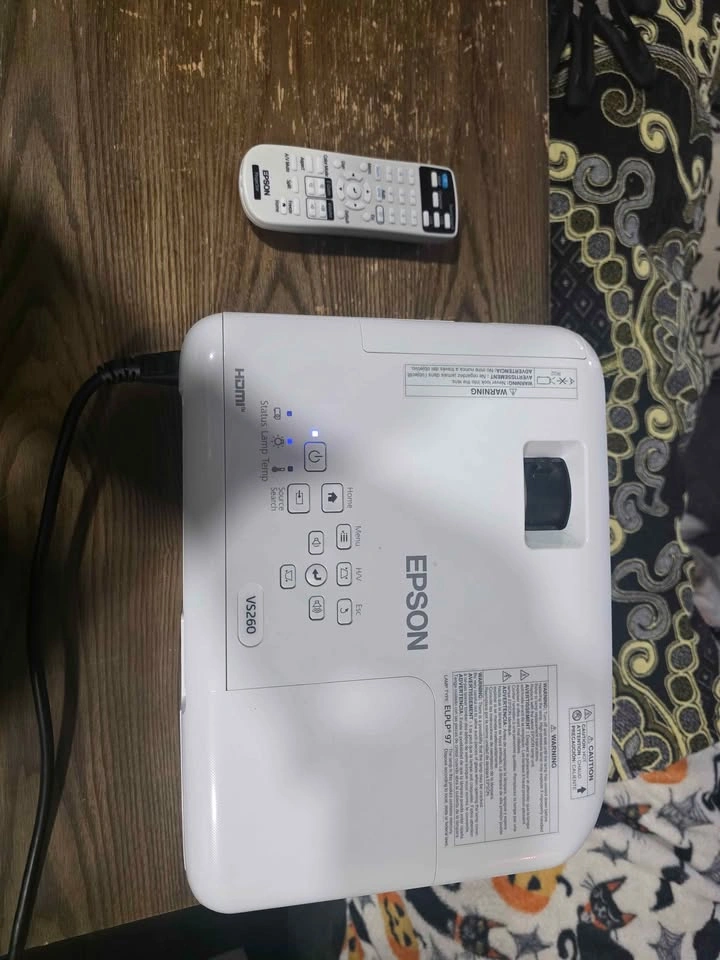 Epson VS260 3LCD XGA Projector - photo 2