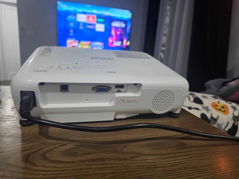 Epson VS260 3LCD XGA Projector - photo 4