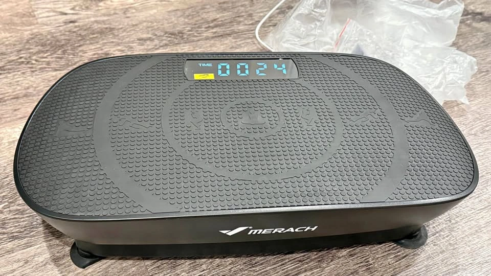 MERACH vibration plate -NEW in box