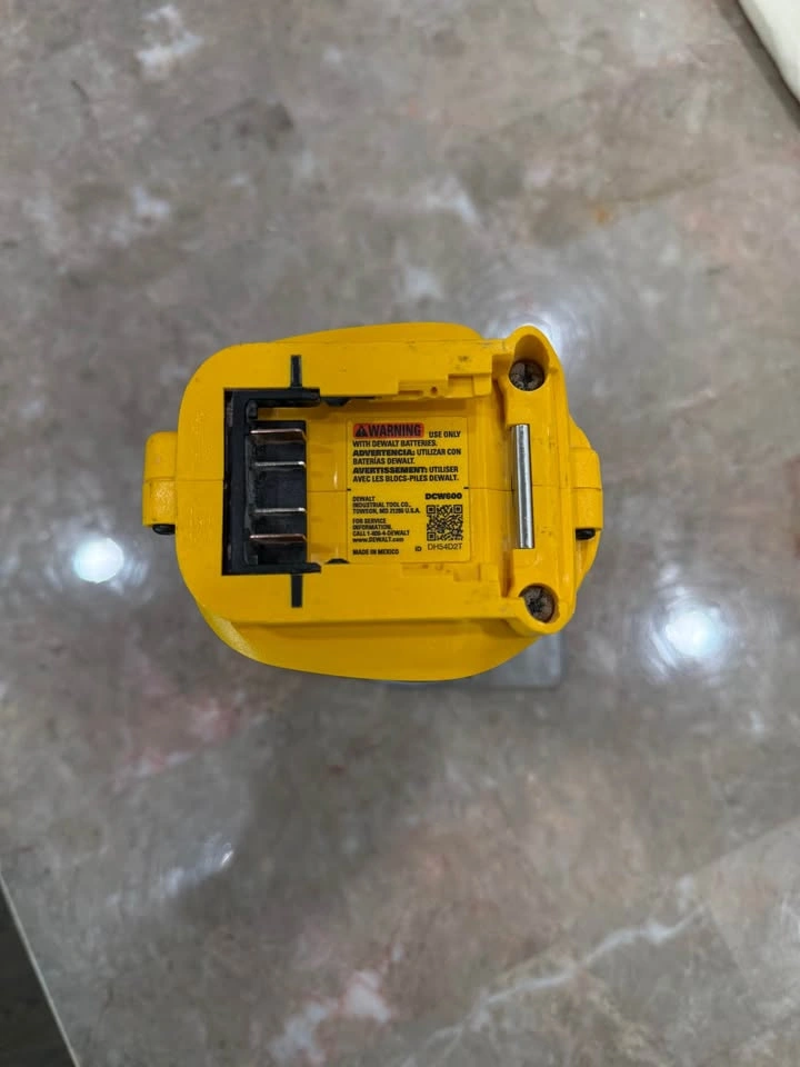 DEWALT 20V Max XR Lithium-Ion Cordless Brushless Compact Router - photo 3