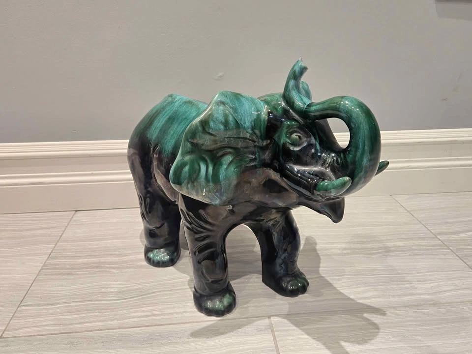 Jumbo vintage Elephant (Blue Mountain Pottery style) - photo 2