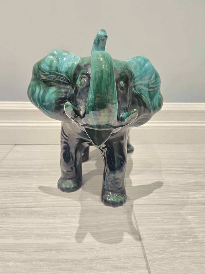 Jumbo vintage Elephant (Blue Mountain Pottery style) - photo 3