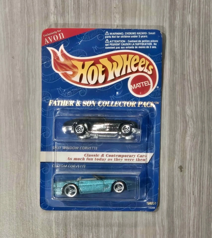 Hot Wheels Father & Son Collector Pack Avon Exclusive Corvettes