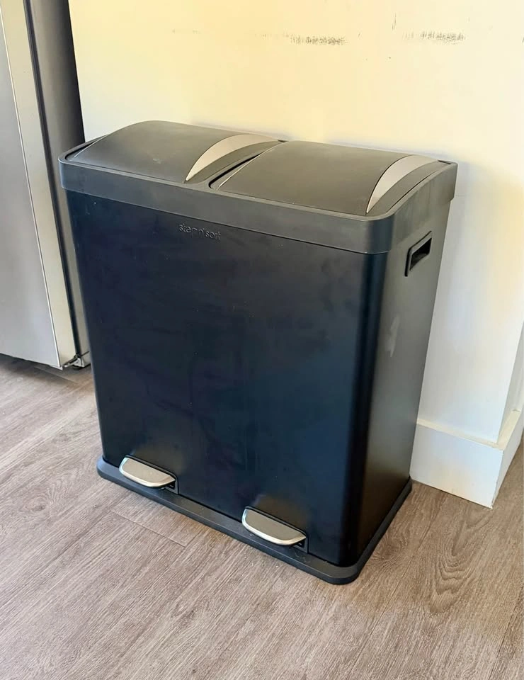 Step N' Sort Dual Compartment Trash/Recycling - photo 2