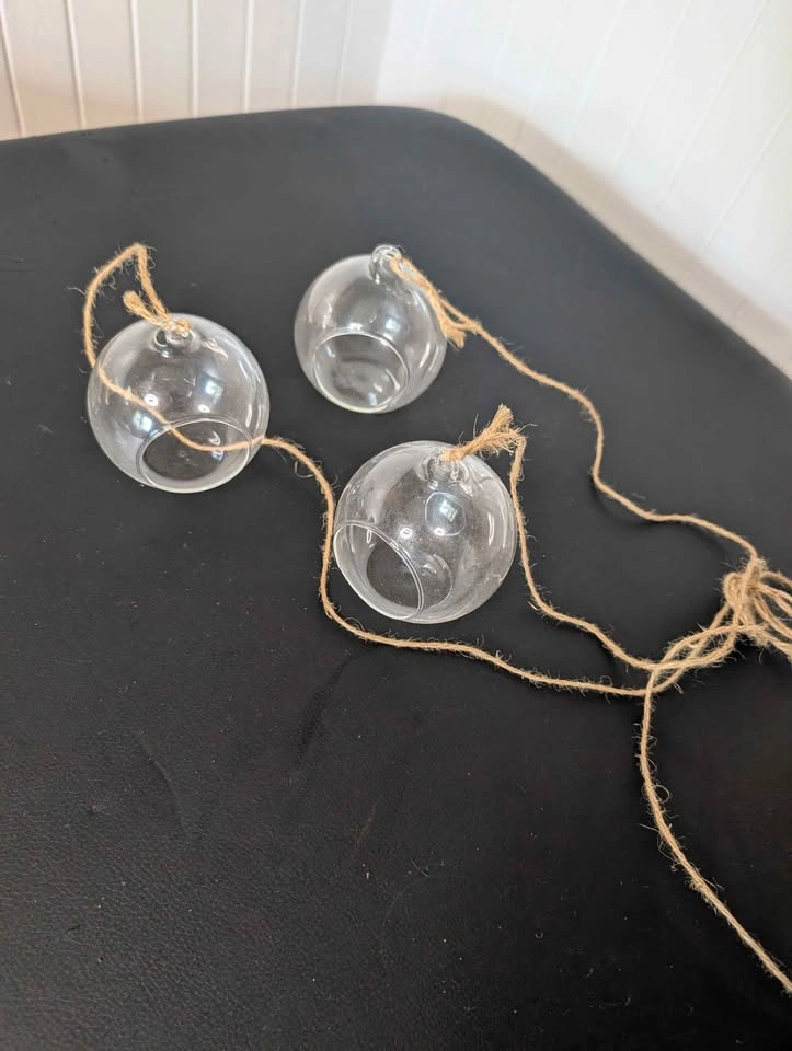 Glass hanging bobbles - photo 2
