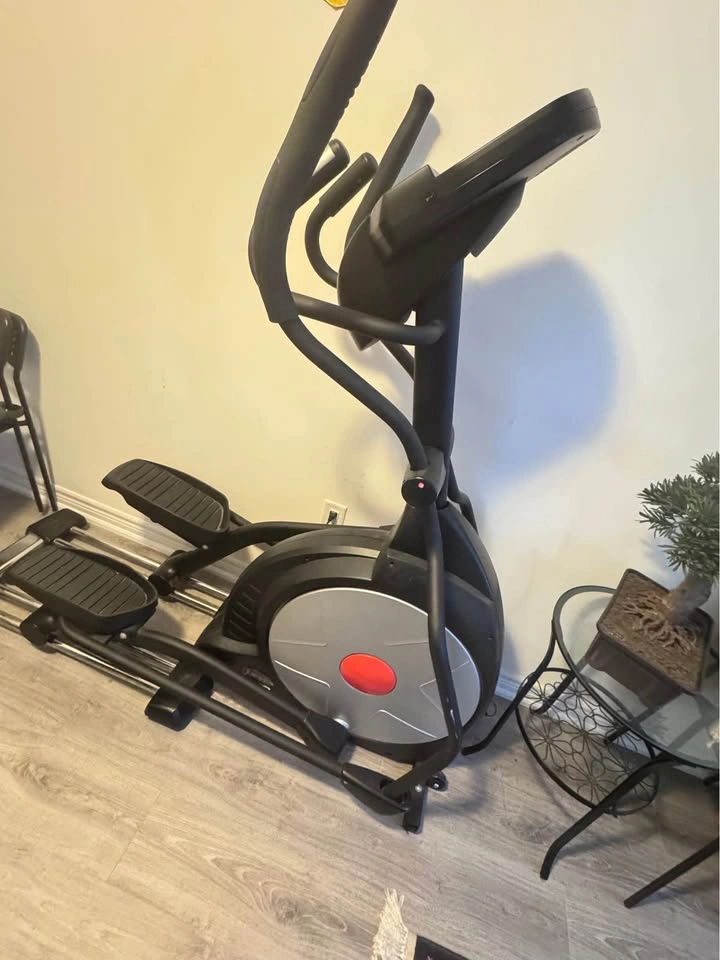 Elliptical Trainer – Great Condition - photo 3