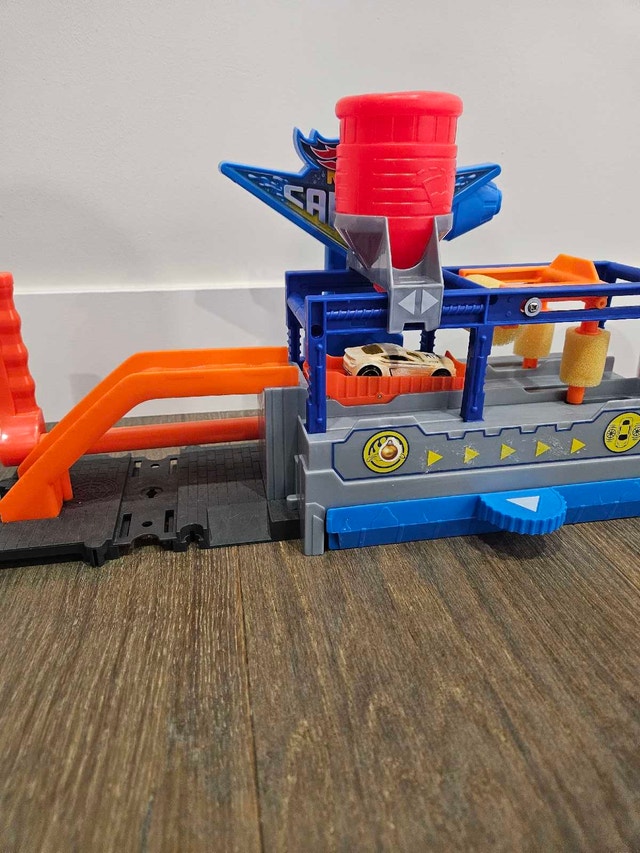 Hot Wheels Mega Car Wash - photo 2